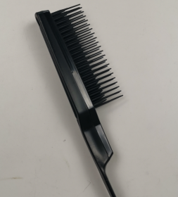 Fluffy shaped styling comb (Color: BLACK)